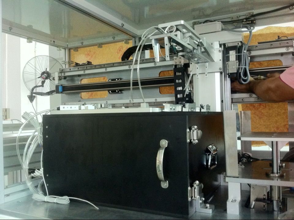 CCM直線驅(qū)動模組在工業(yè)機器上應(yīng)用三 CCM直線驅(qū)動模組在工業(yè)機器上應(yīng)用三